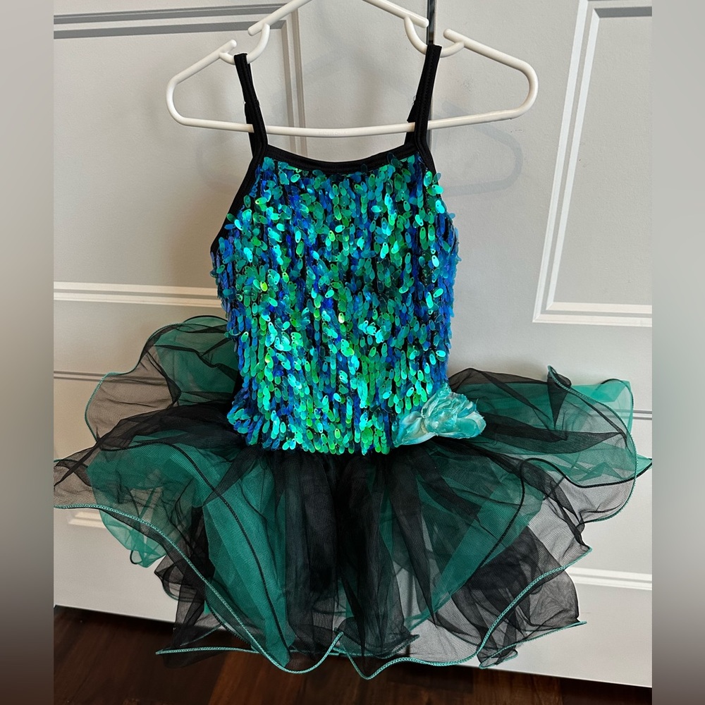 Girls dance leotard - size 6